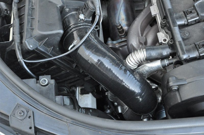 034 - Audi B7 A4 2.0T FSI Turbo Inlet Hose, High Flow Silicone - 034-145-A027