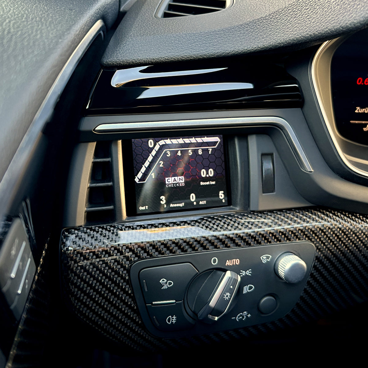 CANchecked MFD28 Gen2 for Audi A4 B9/A5 9T LHD — view 4