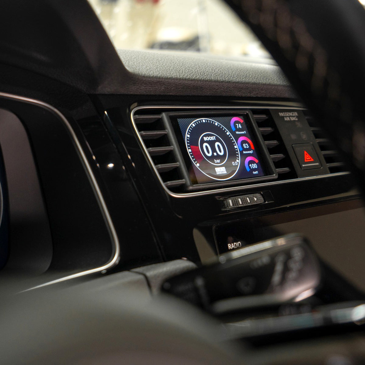 CANchecked MFD32 Gen2 for VW Golf MK7 LHD — view 5