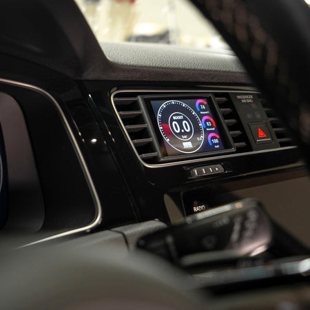 CANchecked MFD32 Gen2 for VW Golf MK7 LHD — view 5
