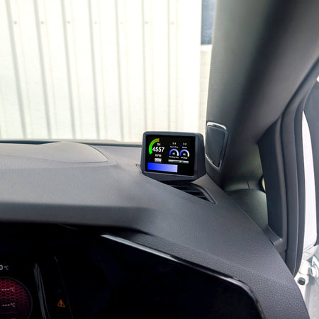 CANchecked MFD32 Gen2 for VW Golf MK8 RHD — view 4