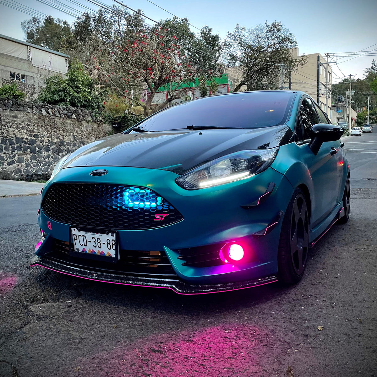Velossa Tech BIG MOUTH LIT KIT | LIT Flare and Controller Only | Ford Fiesta ST (2018-2019 MK7/MK7.5 Only) 2014-2019 — view 4