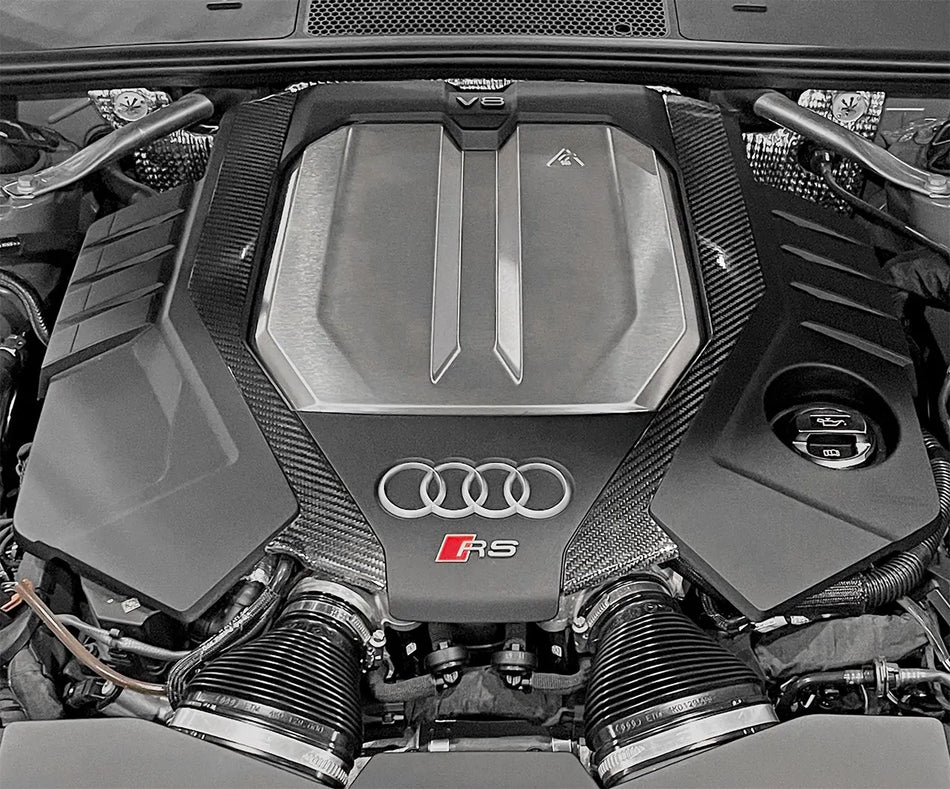 034Motorsport Carbon Fibre Engine Cover Trim - Audi C8 RS6/RS7 - 034-1ZZ-1010